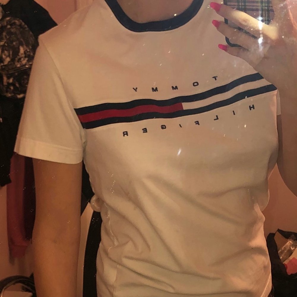 Tommy hilfiger og T-shirt